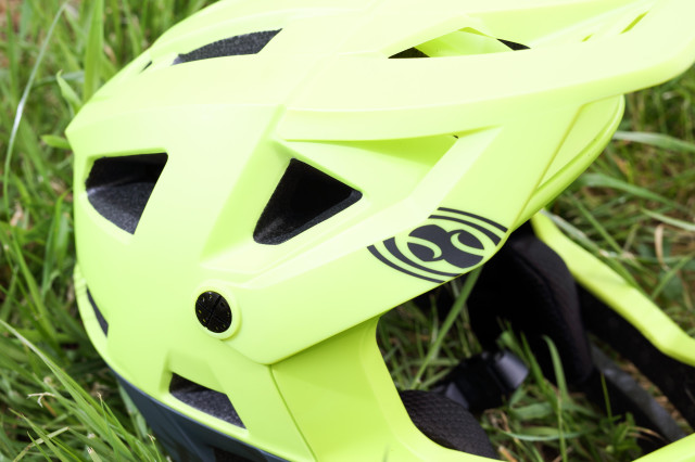 2020 IXS Trigger FF top.jpg