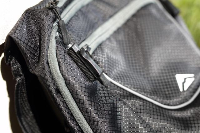 2020 Merida FIFTEEN II backpack helmet hook.jpg