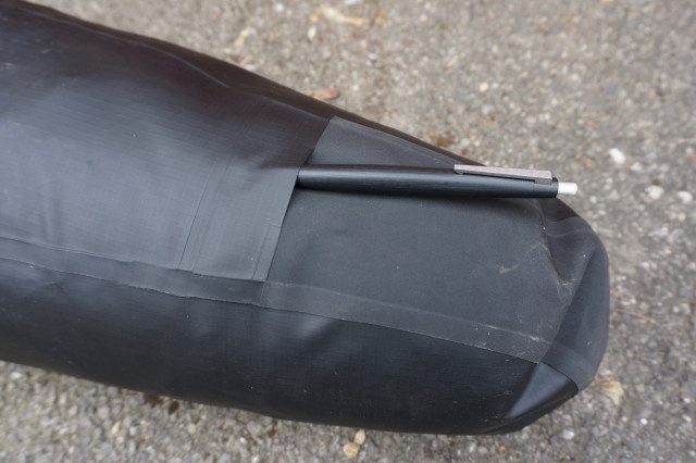 2020 Rapha Rear Pack Dry Bag Vent.jpeg