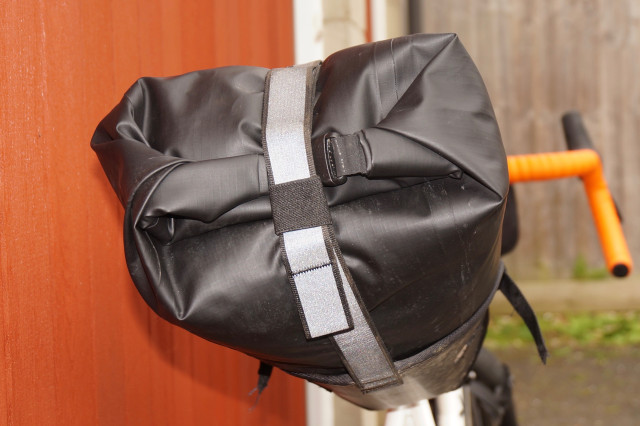 2020 Rapha Rear Pack rear reflective strap.jpeg
