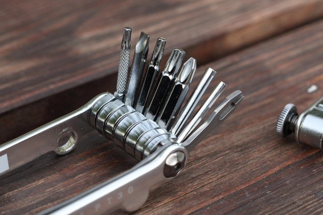 2020 Topeak Mini PT30 hero tools.jpg