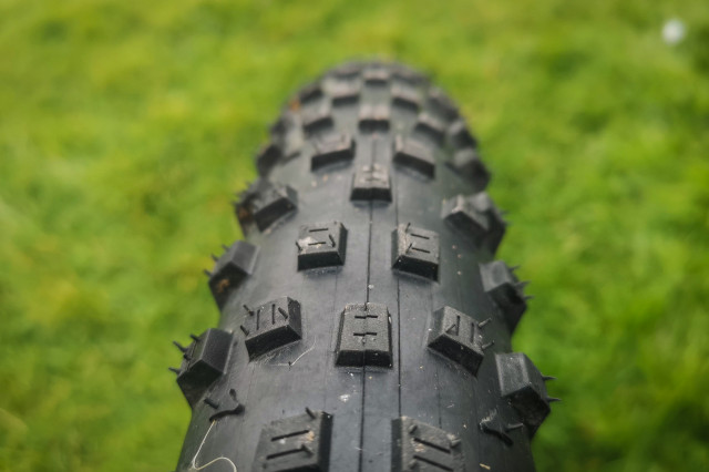 2020 Wolfpack Cross tyre -4.jpg
