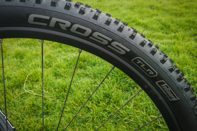2020 Wolfpack Cross tyre -5.jpg