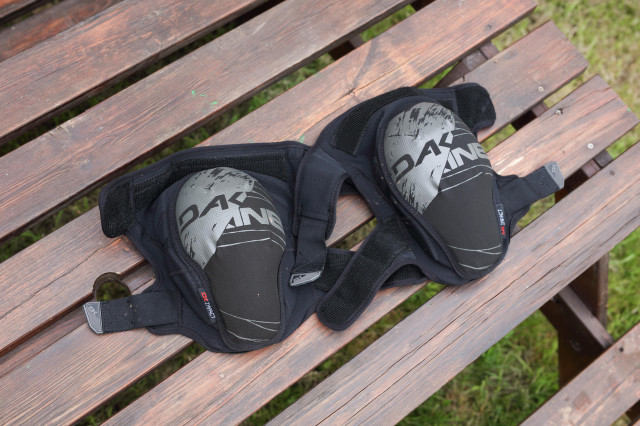 2020 dakine anthem hero:off.jpg