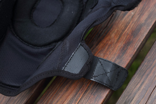 2020 dakine anthem velcro strap.jpg