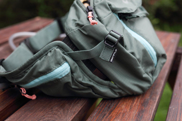 2020 evoc hip pack 3l venti flap.jpg