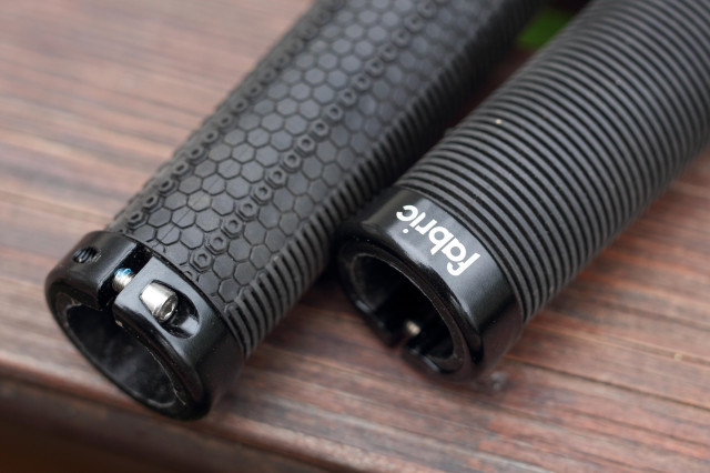 2020 fabric funguy grip collar.jpg