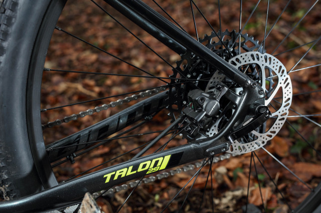2020 giant talon 29 1 brake cali.jpg