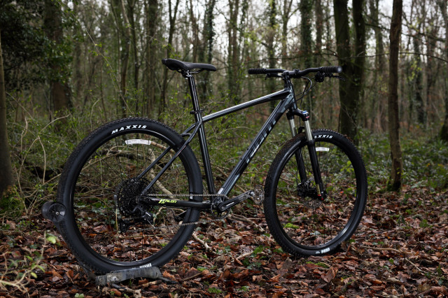 2020 giant talon 29 1 rear.jpg