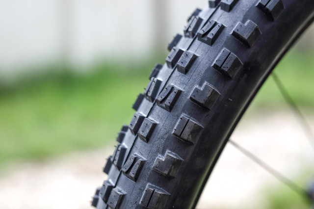 2020 maxxis minion dhf 2.jpg