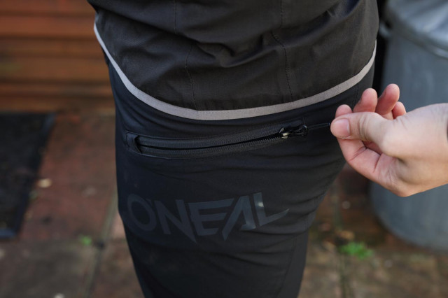 2020 oneil trailfinder trousers pocket.jpg