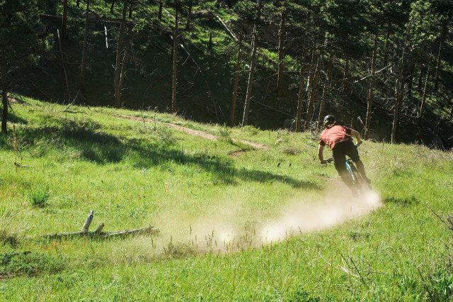2020 yeti sb115 corner.jpg