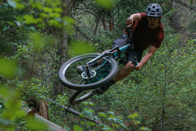 2020 yeti sb115 jump.jpg