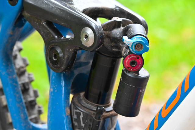 2020-Mondraker-SuperFoxy-Carbon-R-review-106.jpg