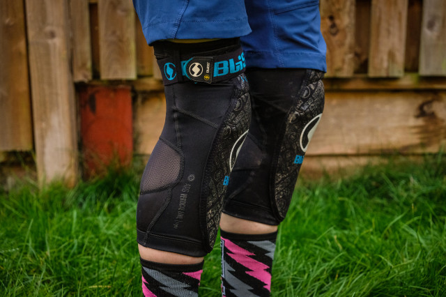 2021 Bliss Minamalist ARG Vertical Extended Knee Pad-4.jpg