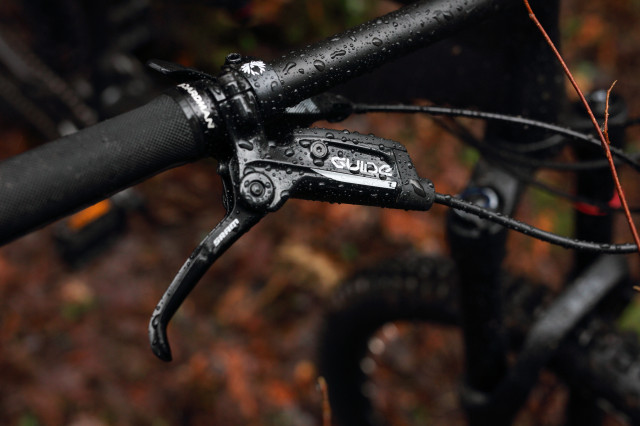 2021 Boardman MTR 8.9 brake elver.jpg