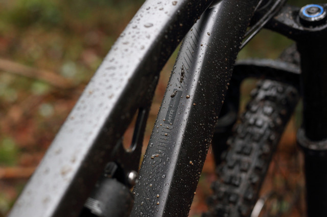2021 Boardman MTR 8.9 down tube logo.jpg