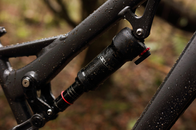 2021 Boardman MTR 8.9 shock.jpg