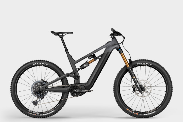 2021 Canyon TorqueON black.jpg