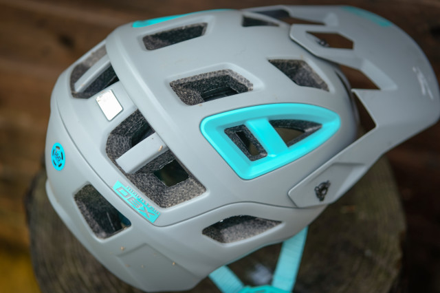 2021 Leatt DBX 3.0 All Mountain helmet-4.jpg