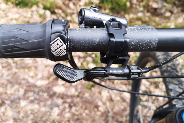 2021 Merida Ninety-Six RC9000-levers.jpg