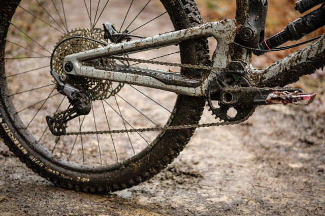 2021 Nukeproof Giga 275 detail-11.jpg