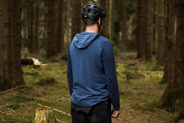 2021 Nukeproof Outland Hooded LS Tee back.jpg
