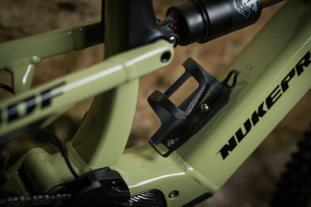 2021 Nukeproof megawatt bottlecage.jpg