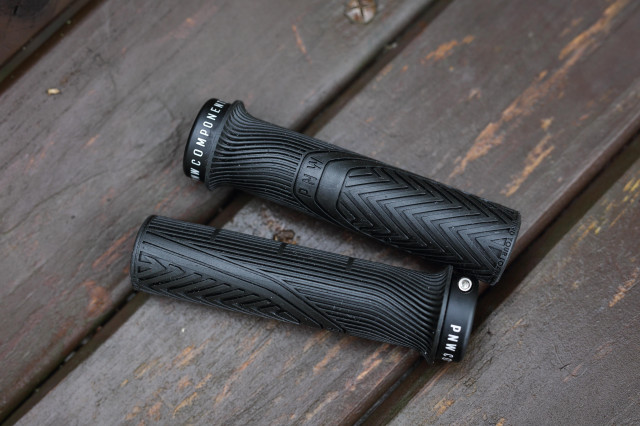 2021 PNW Loam grips.jpg