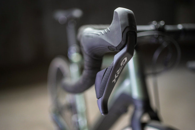2021 Pivot EVault brake.jpg