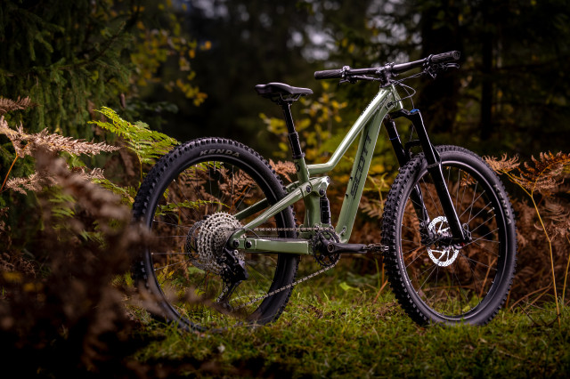 2021 SCOTT ransom 600 future pro hero 1.jpg