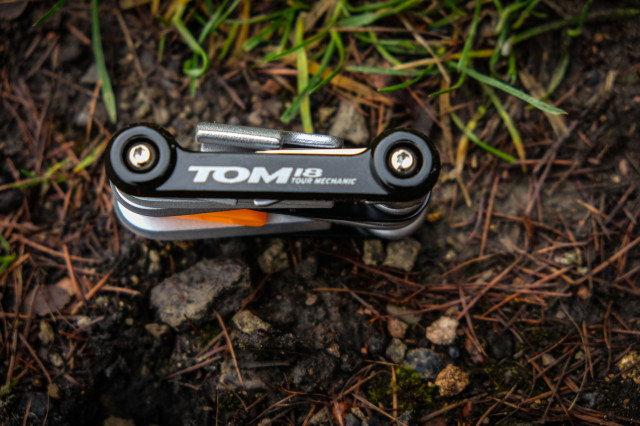 2021 SKS TOM 18 multitool-5.jpg