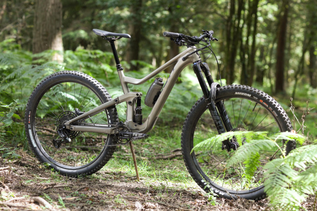 2021 Scott Ransom 920 hero 3q.jpg