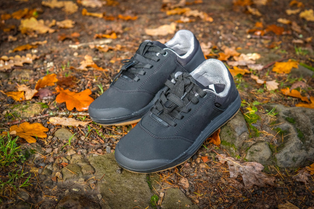 2021 Specialized Roost MTB shoes-4.jpg