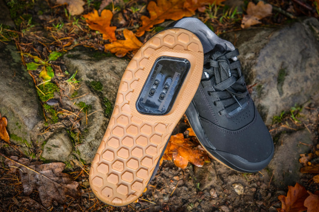 2021 Specialized Roost MTB shoes-9.jpg