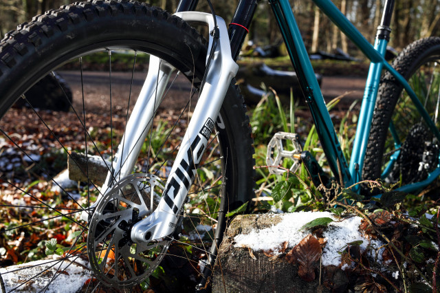 2021 Stif Squatch pro 200 fork.jpg