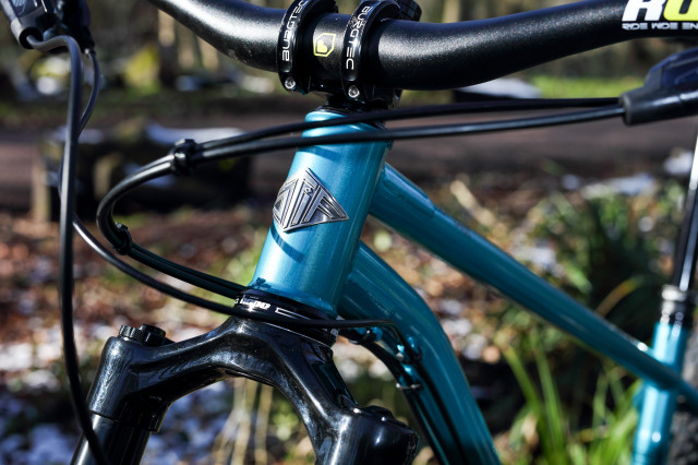 2021 Stif Squatch pro 200 head badge.jpg