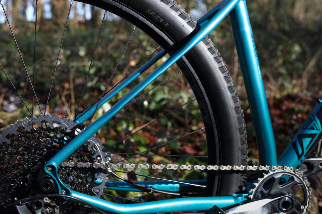 2021 Stif Squatch pro 200 seat stays.jpg