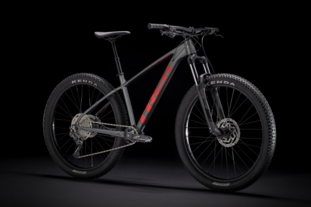 2021 Trek Roscoe 6.png