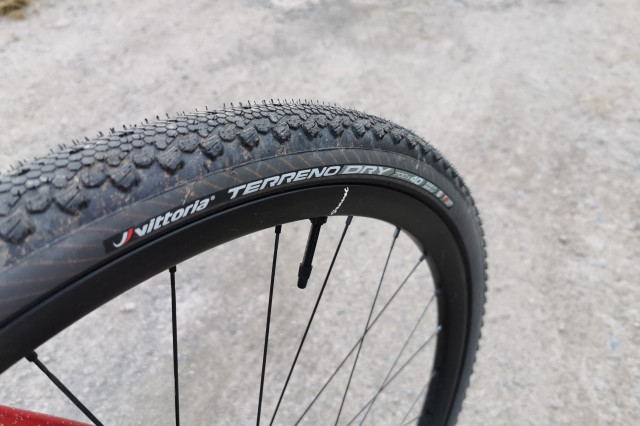 2021 Vittoria Terreno Dry 700x40 alt.jpg