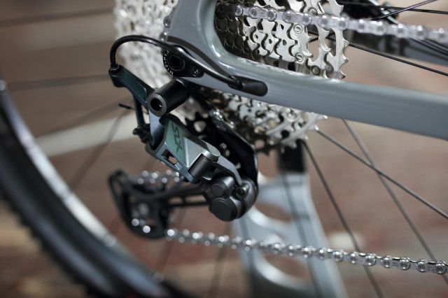 2021 Vitus Rapide FS CR First Look mech.jpg