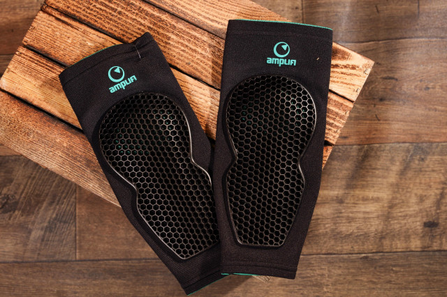 2021 amplifi mkx knee 5ct.jpg