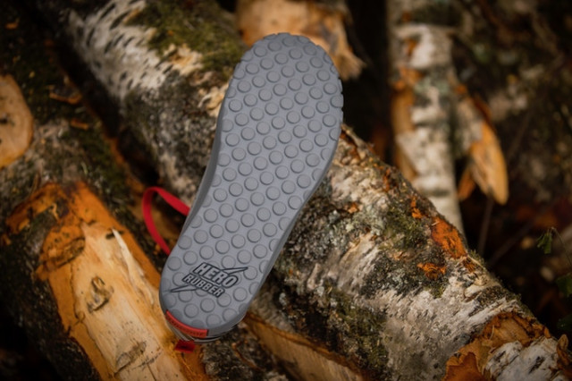 2021 anamoly shoe hero rubber tread.jpeg