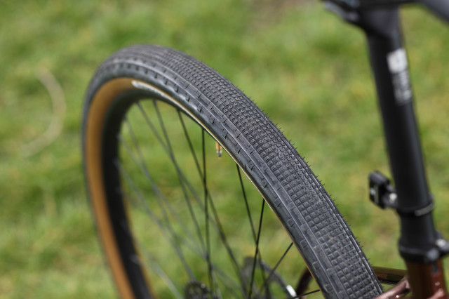 2021 bombtrack beyond 2 tyre.jpg