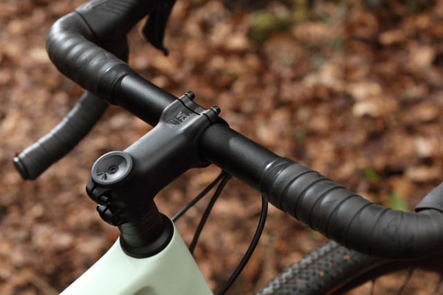 2021 canyon grizl stem.jpg