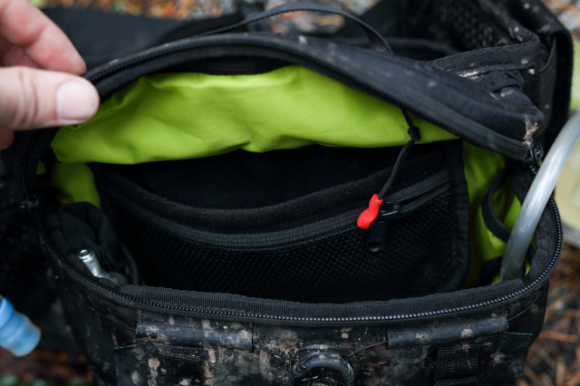 2021 ergon ba hip pack phone pocket.jpg