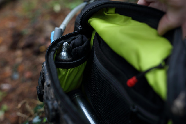 2021 ergon ba hip pack tools in pocket.jpg