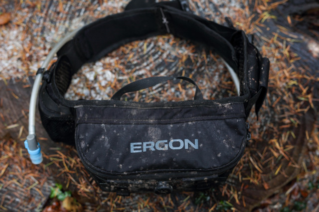 2021 ergon ba hip pack top.jpg