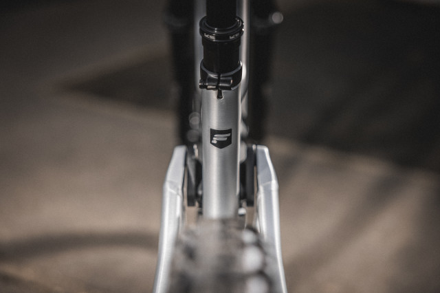 2021 focus jam seat tube.jpg