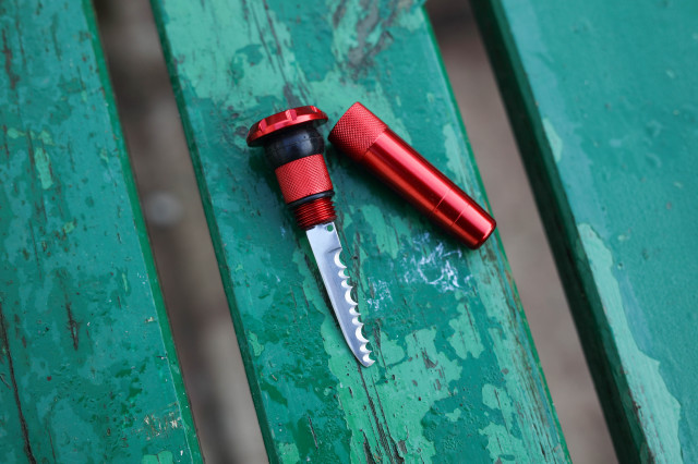 2021 muc off stealth tubeless puncture plug knife.jpg